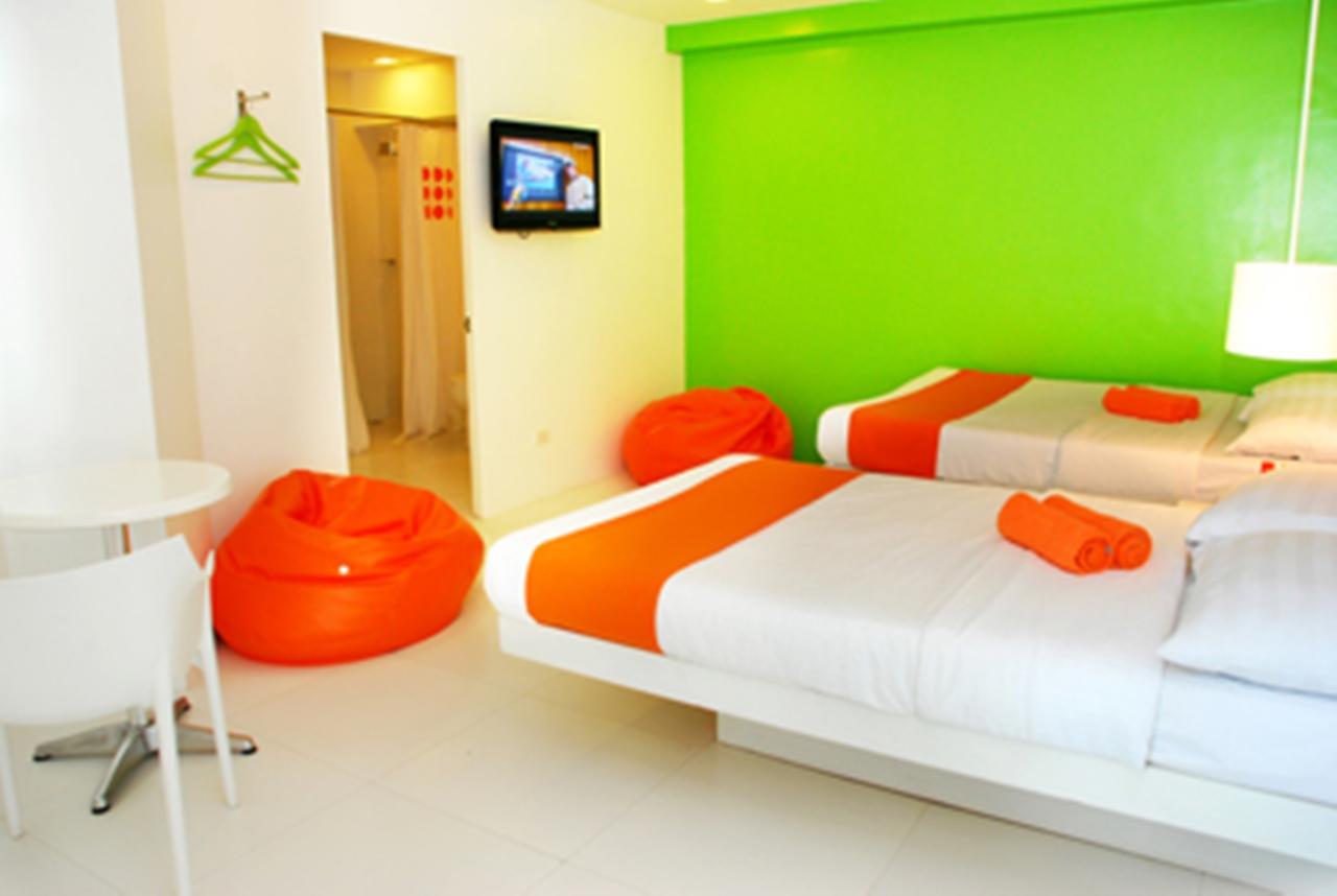 Islands Stay Hotels - Uptown Cebu Exterior photo