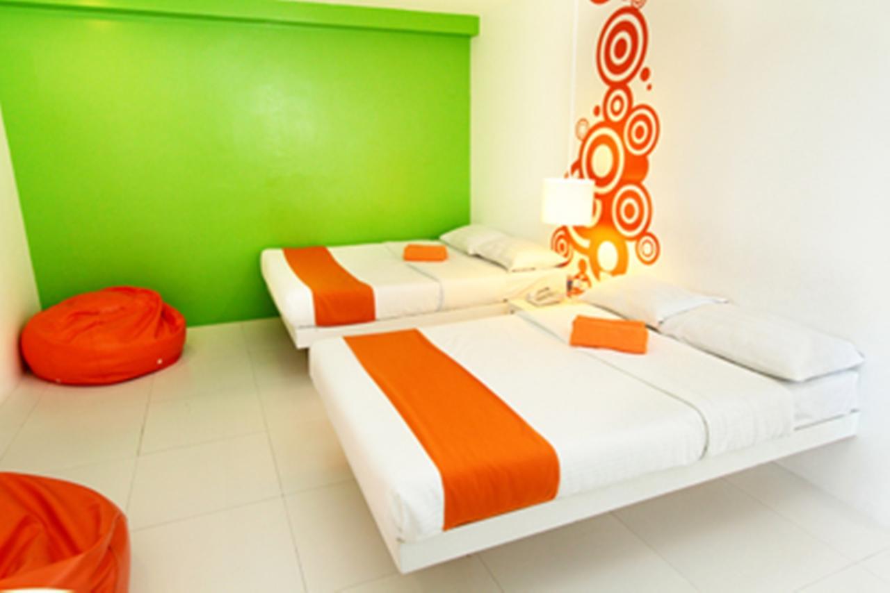 Islands Stay Hotels - Uptown Cebu Exterior photo