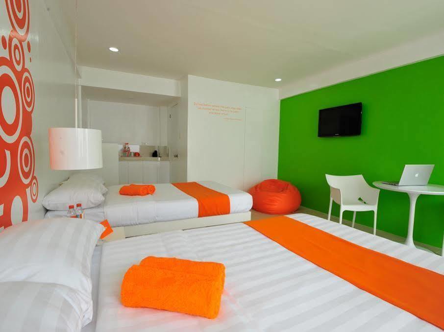 Islands Stay Hotels - Uptown Cebu Exterior photo